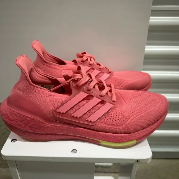 adidas gazelle silver green womens adidas Women's Ultraboost Light Road-Running Shoes White 8